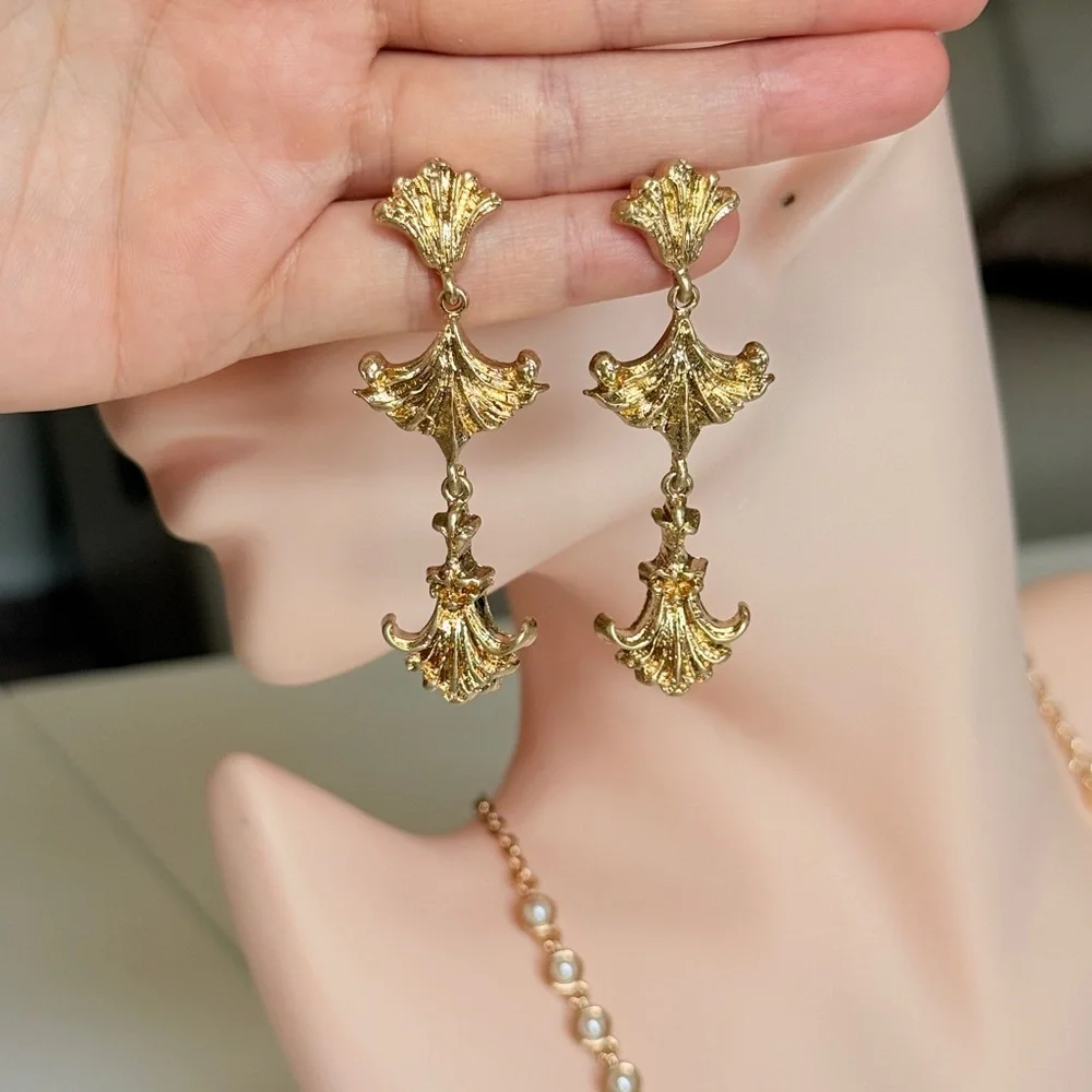 Gold Ginkgo Drop Earrings - Elegant Women Jewelry